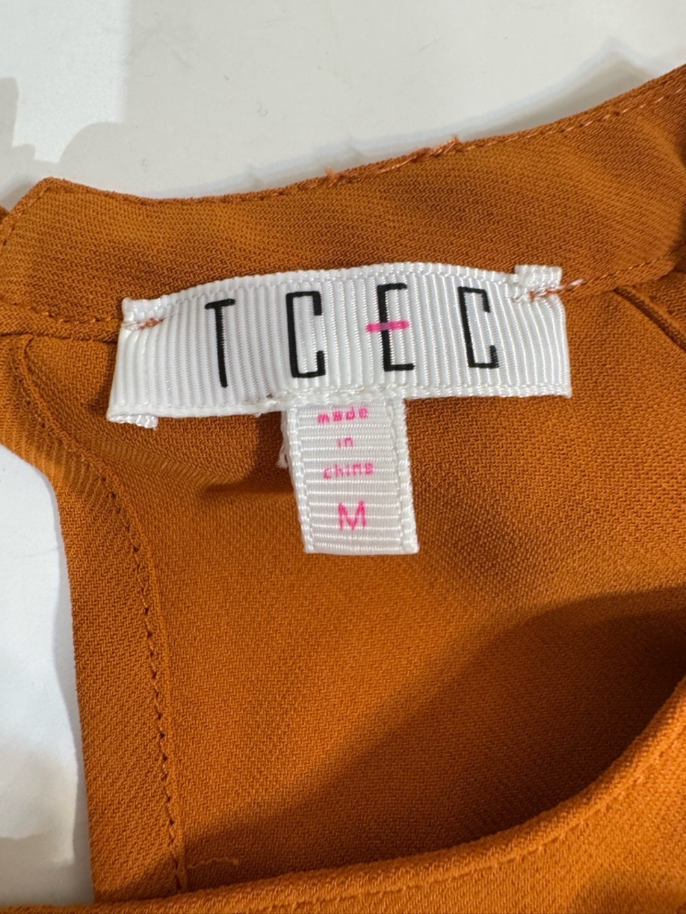 TCEC Ruffle Cold-Shoulder Dress in Burnt Orange Medium - Picture 7 of 9